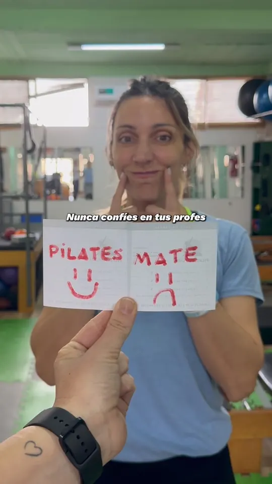 Reel de humor de Pilates La Plata: elegir entre mate o pilates